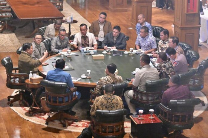Ratas Di Hambalang